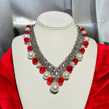 Load image into Gallery viewer, Red and White Pearl Necklace
