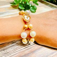 Load image into Gallery viewer, LACIE- Pearl and Gold Beaded Bracelet
