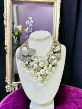 Load image into Gallery viewer, Pearl Necklace, Pearl and Crystal necklace, Pearl Statement Necklace
