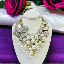 Load image into Gallery viewer, Pearl Necklace, Pearl and Crystal necklace, Pearl Statement Necklace
